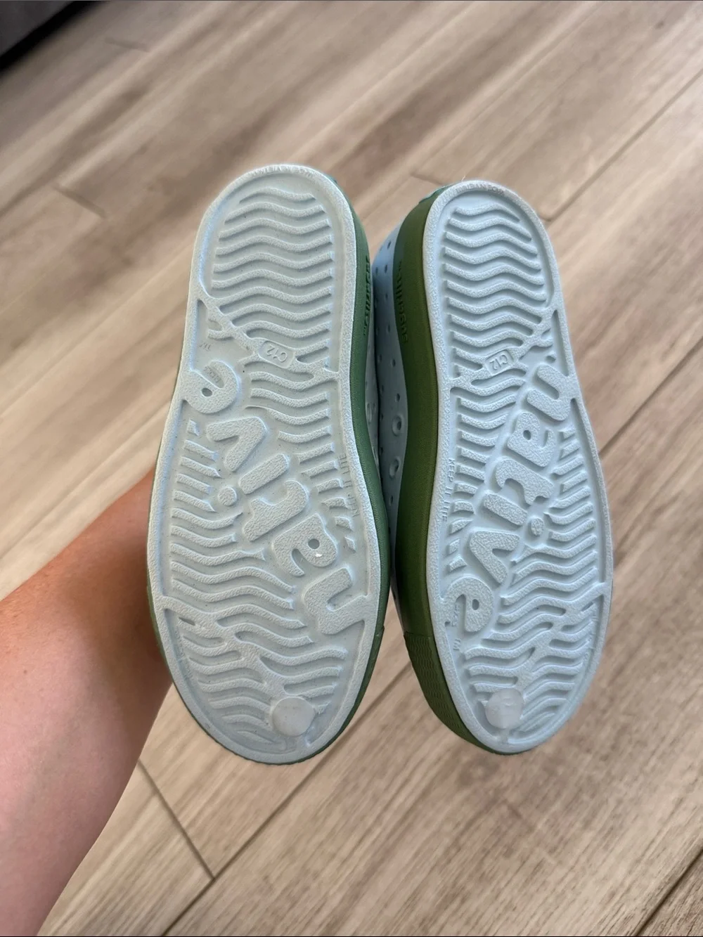 Native Kids Jefferson Air Blue/Loch Green Water Shoes Size 12